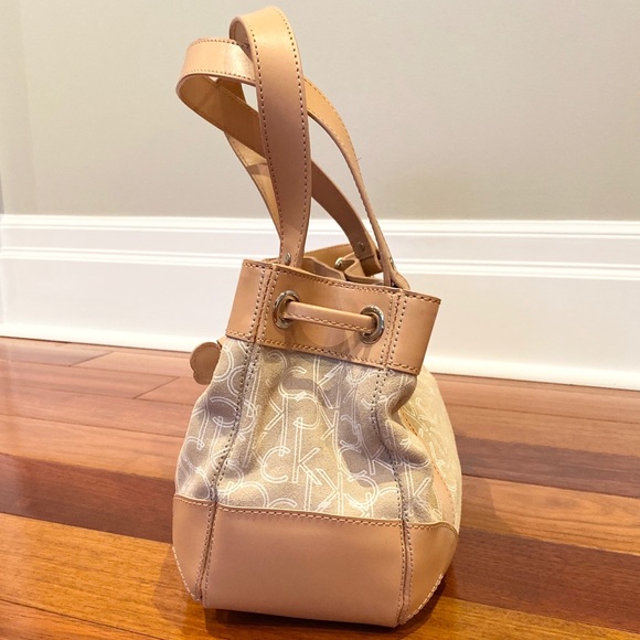 Calvin Klein • Purse (NEW!) - Picture 3 of 8